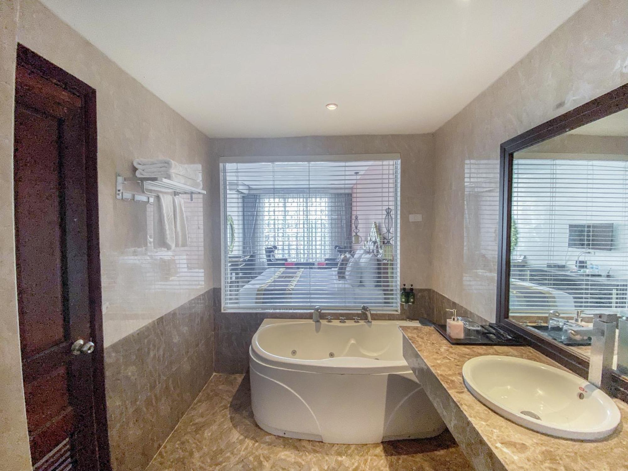Xaysomboun Hotel & Spa Вьентьян Экстерьер фото
